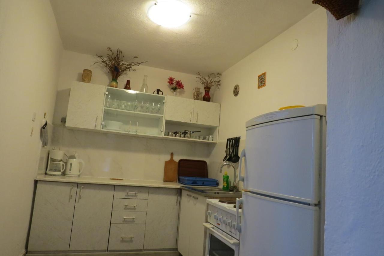 Apartments Feral 2 Baška Voda Eksteriør bilde